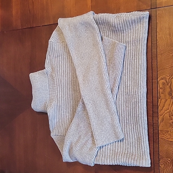 Devotion by Cyrus Turtle Neck Sweater - Picture 3 of 3